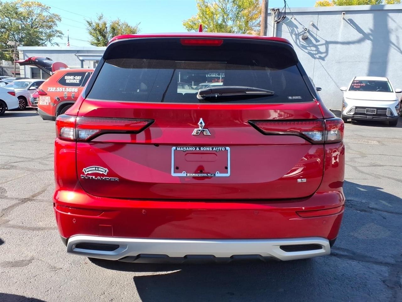 Mitsubishi Outlander SE S-AWC 2024