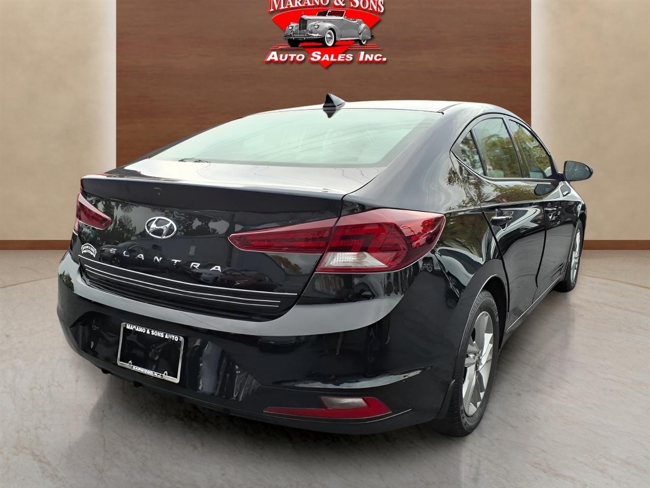 Hyundai Elantra SEL IVT 2020