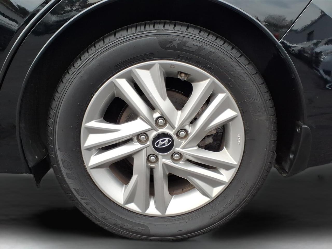 Hyundai Elantra SEL IVT 2020