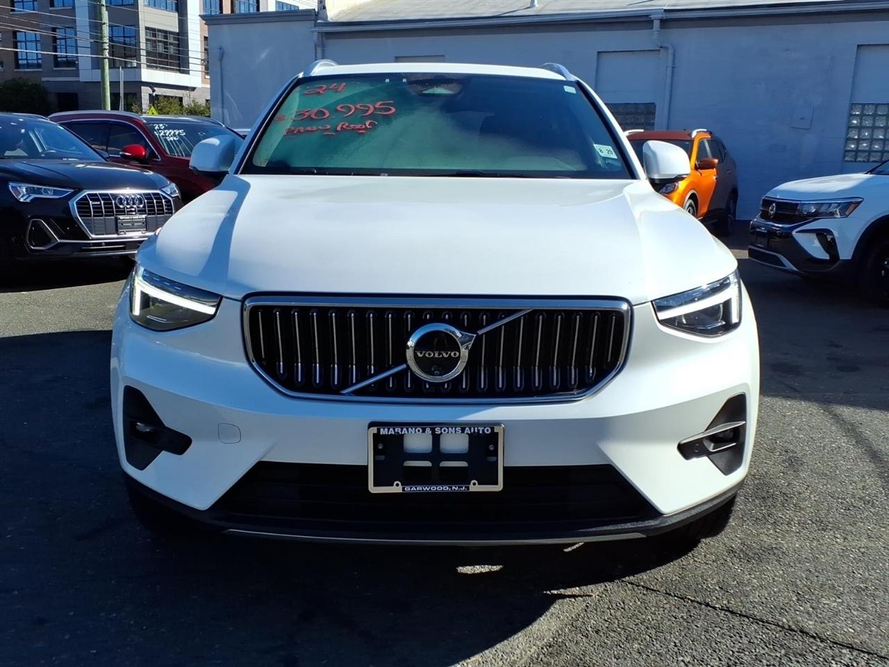 Volvo XC40 B5 AWD Ultimate Bright Theme 2024