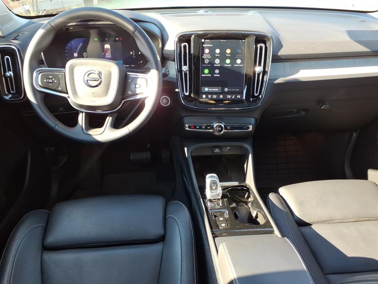 Volvo XC40 B5 AWD Ultimate Bright Theme 2024
