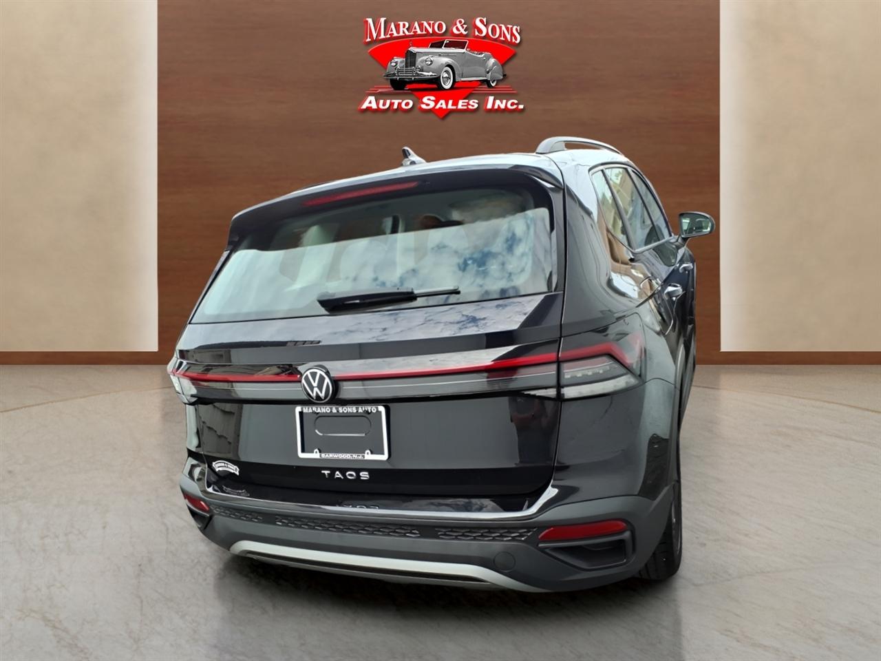Volkswagen Taos S FWD 2025