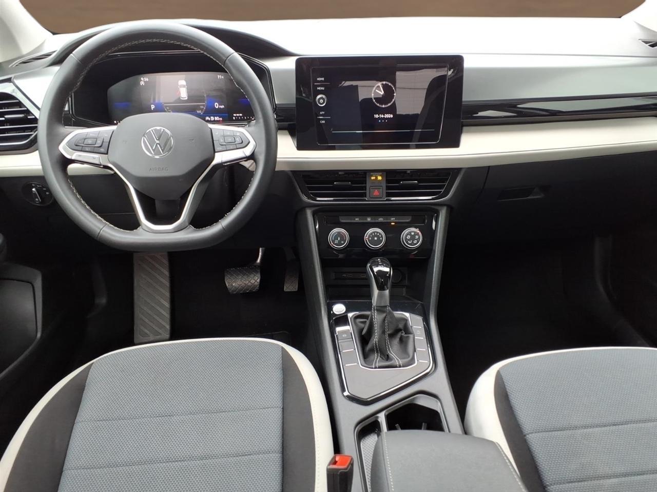 Volkswagen Taos S FWD 2025
