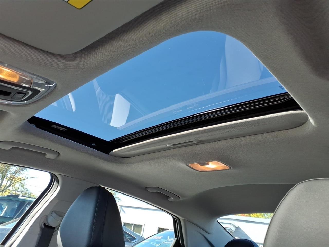 Hyundai Elantra Hybrid Limited DCT 2025