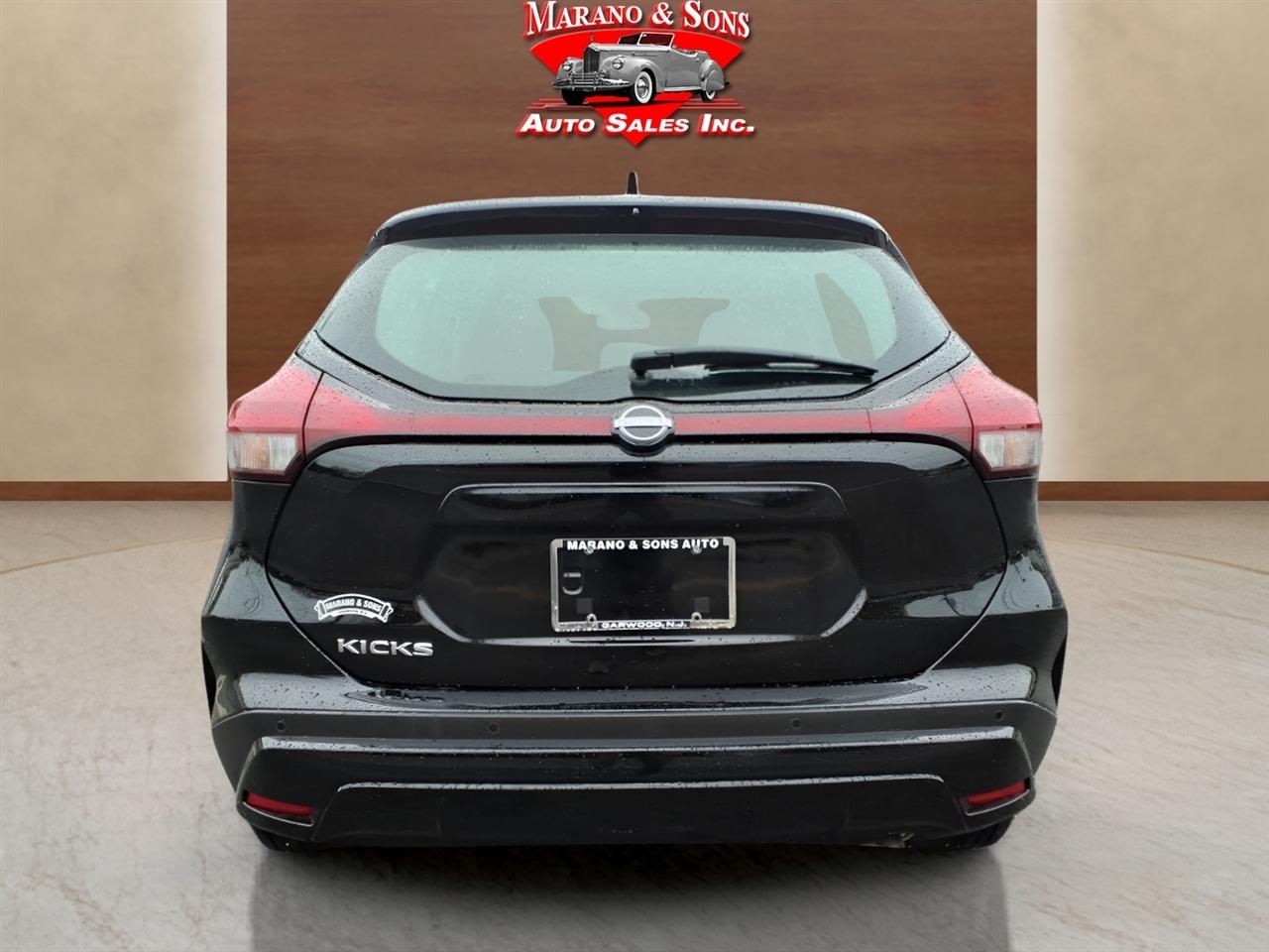 Nissan Kicks Play S FWD 2025