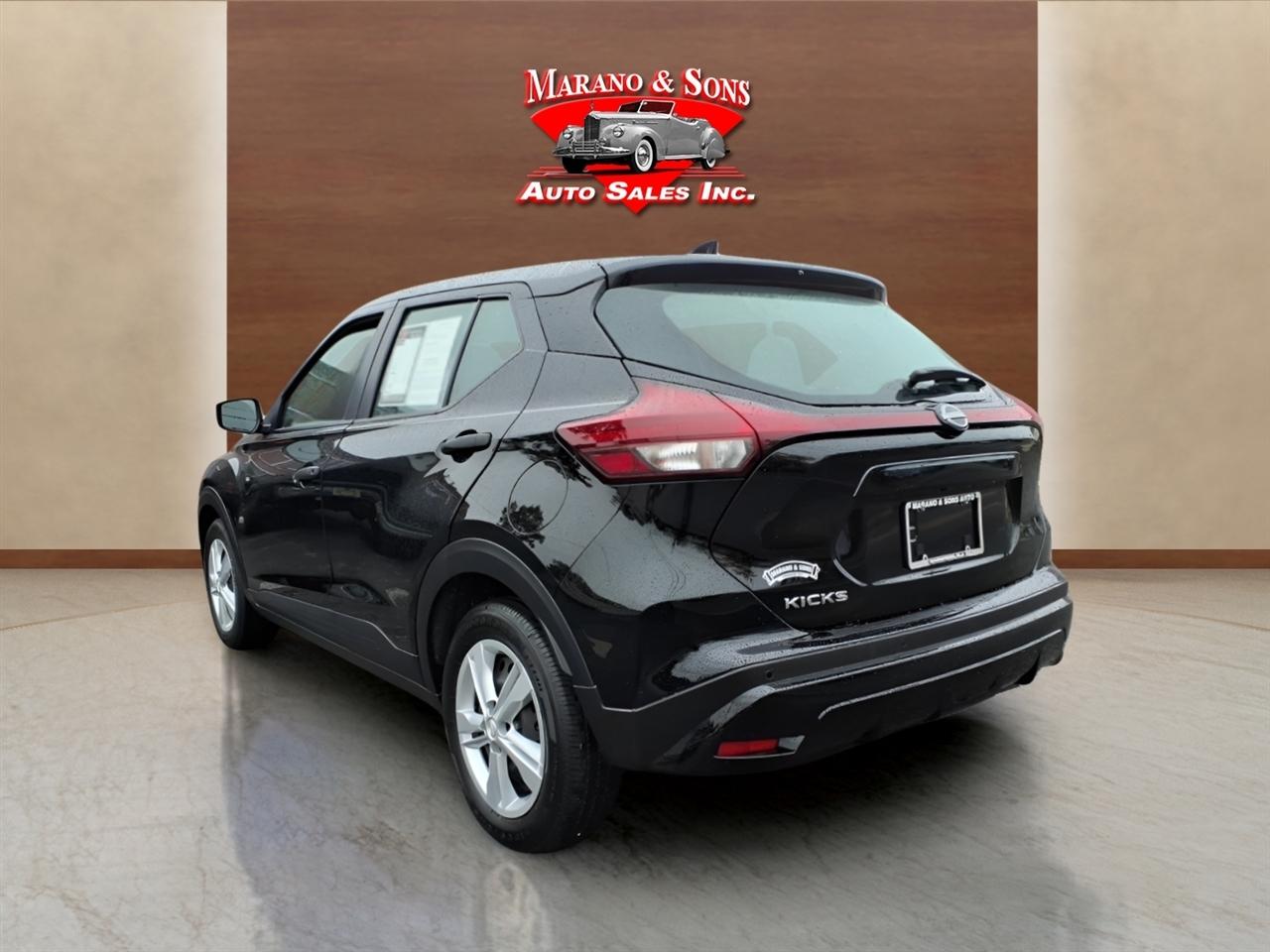 Nissan Kicks Play S FWD 2025