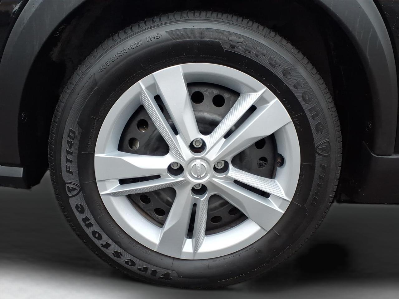Nissan Kicks Play S FWD 2025