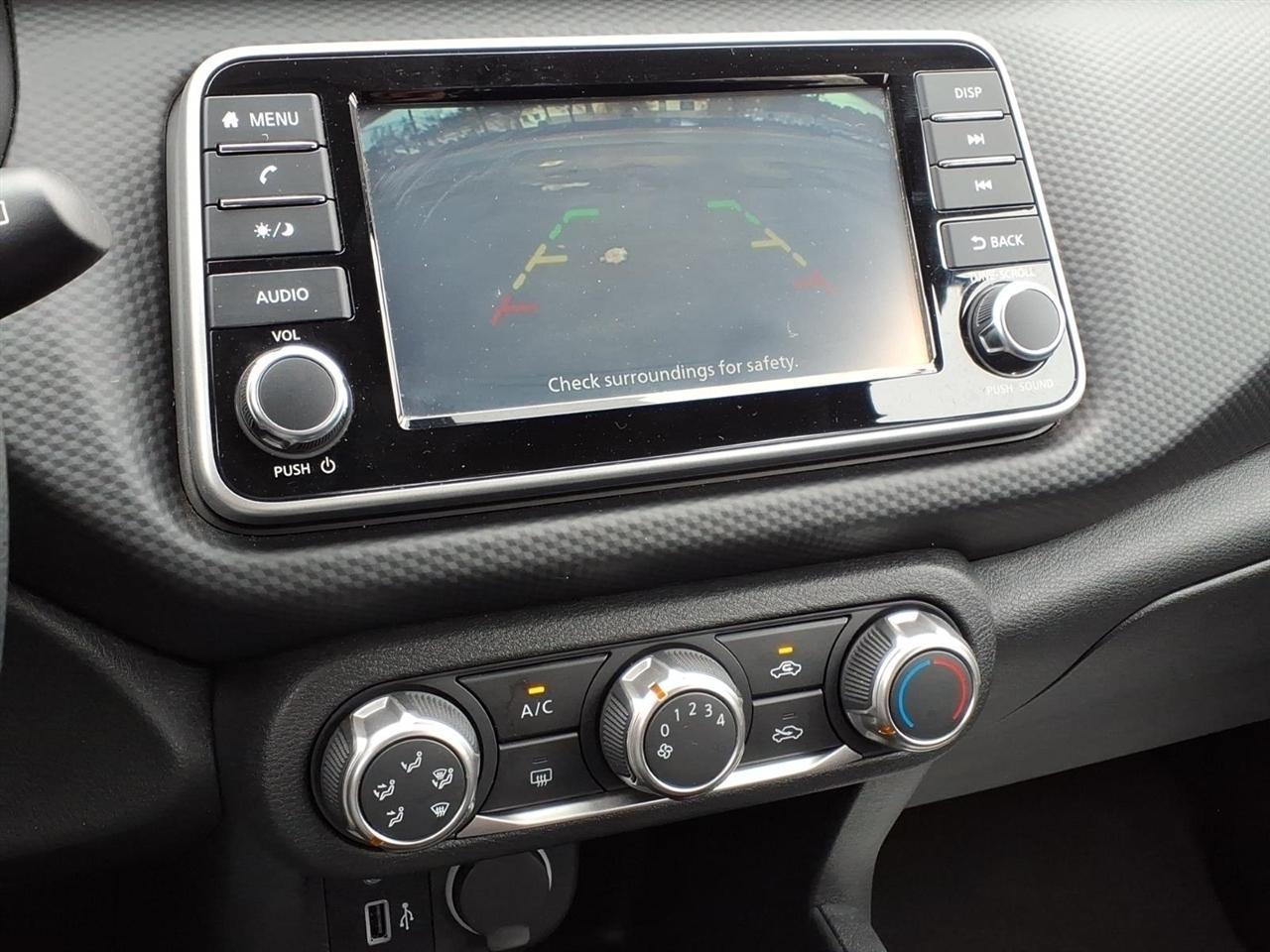 Nissan Kicks Play S FWD 2025
