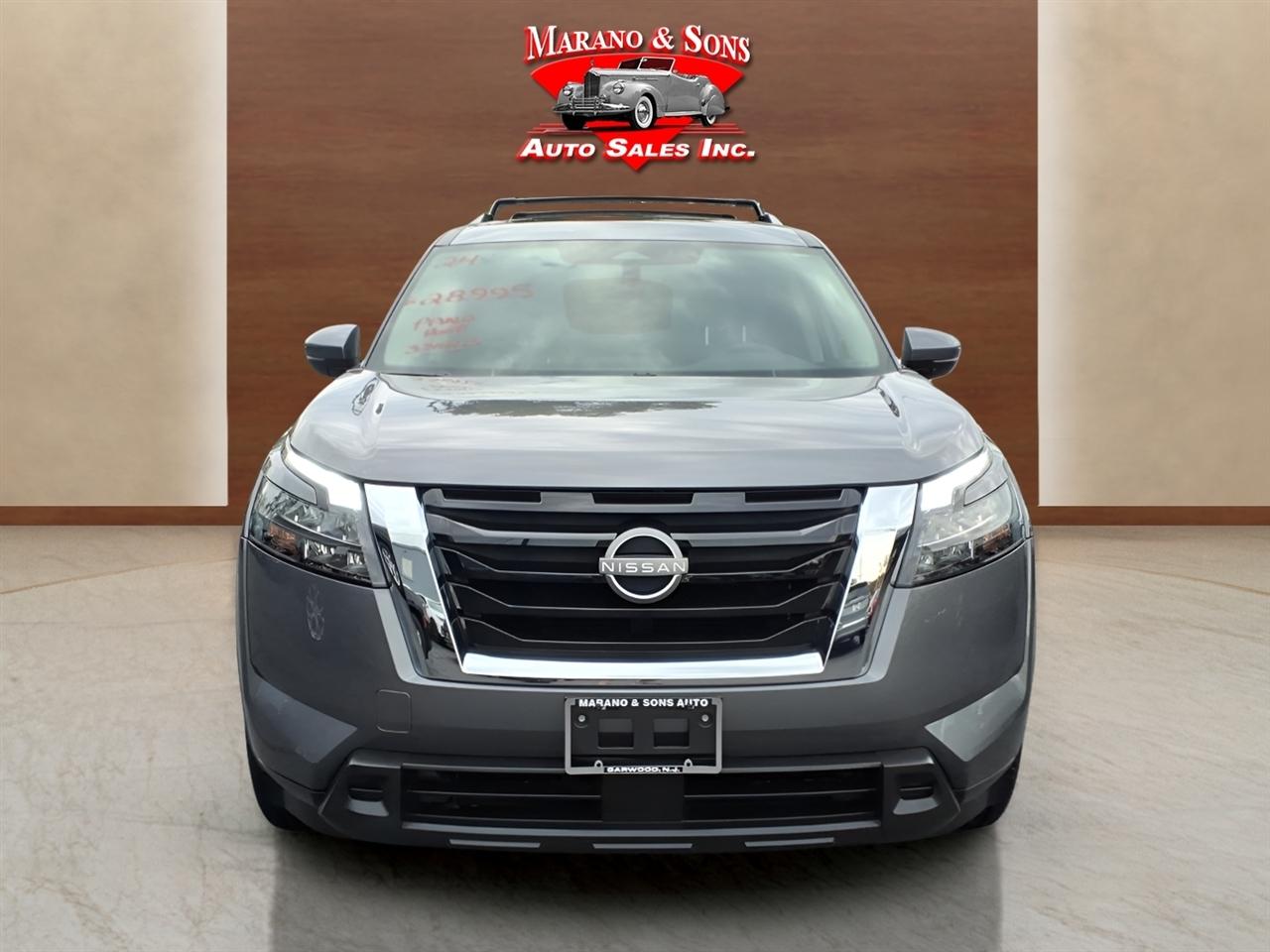Nissan Pathfinder SV 2WD 2024
