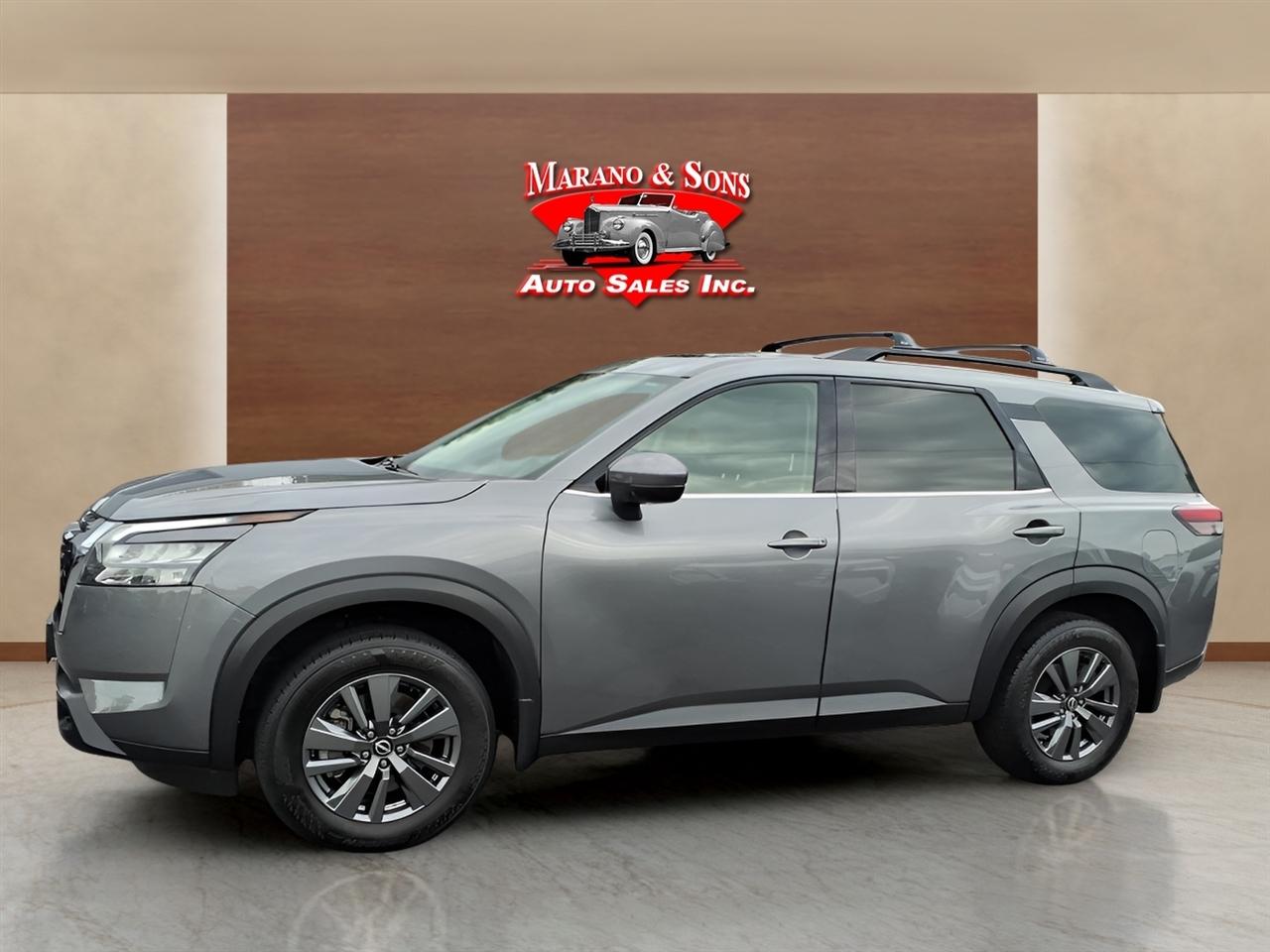 Nissan Pathfinder SV 2WD 2024