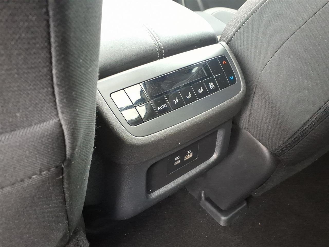 Nissan Pathfinder SV 2WD 2024