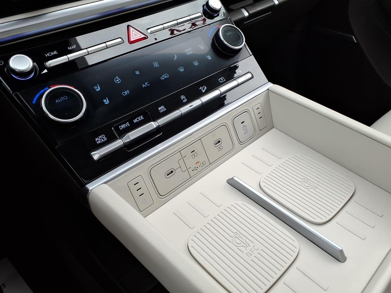 Hyundai Santa Fe Calligraphy AWD 2024