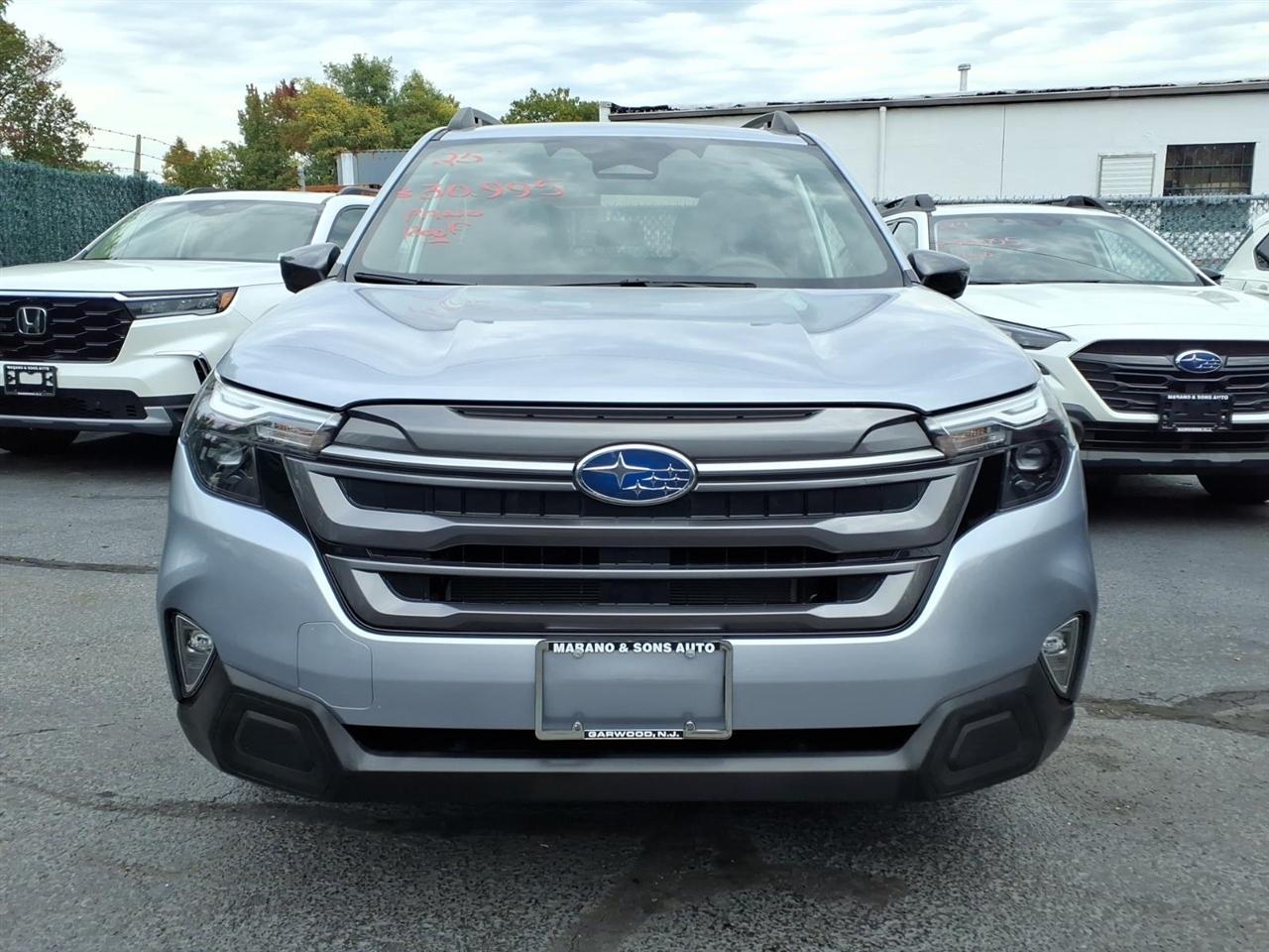 Subaru Forester Premium AWD 2025