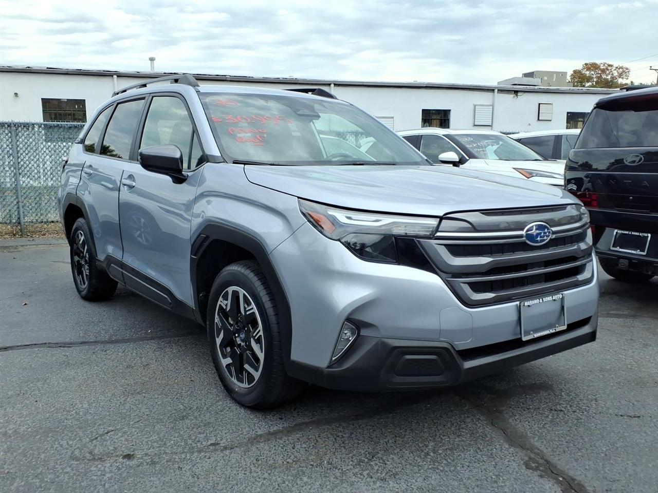 Subaru Forester Premium AWD 2025