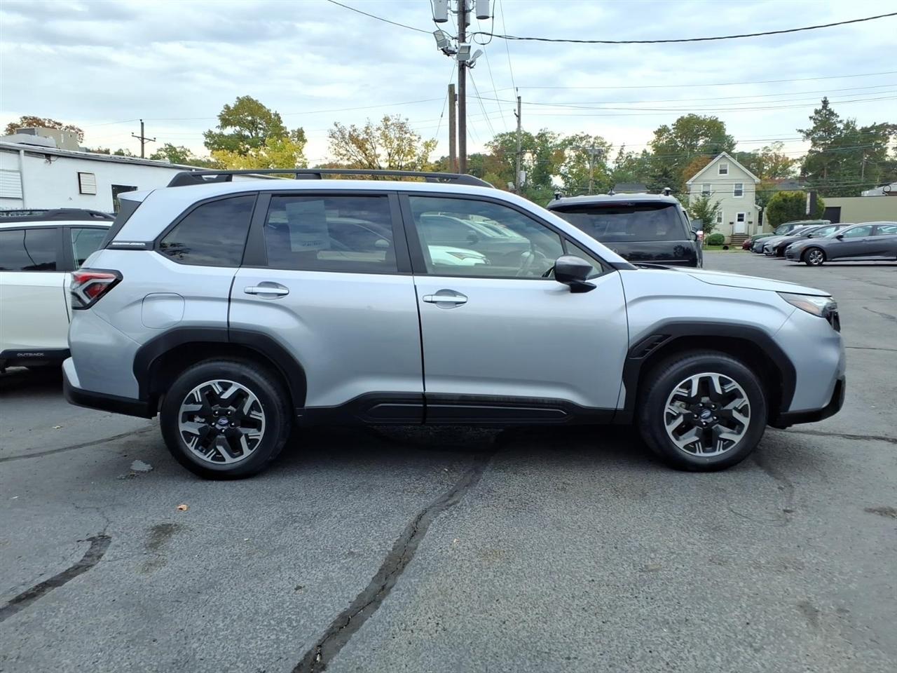 Subaru Forester Premium AWD 2025