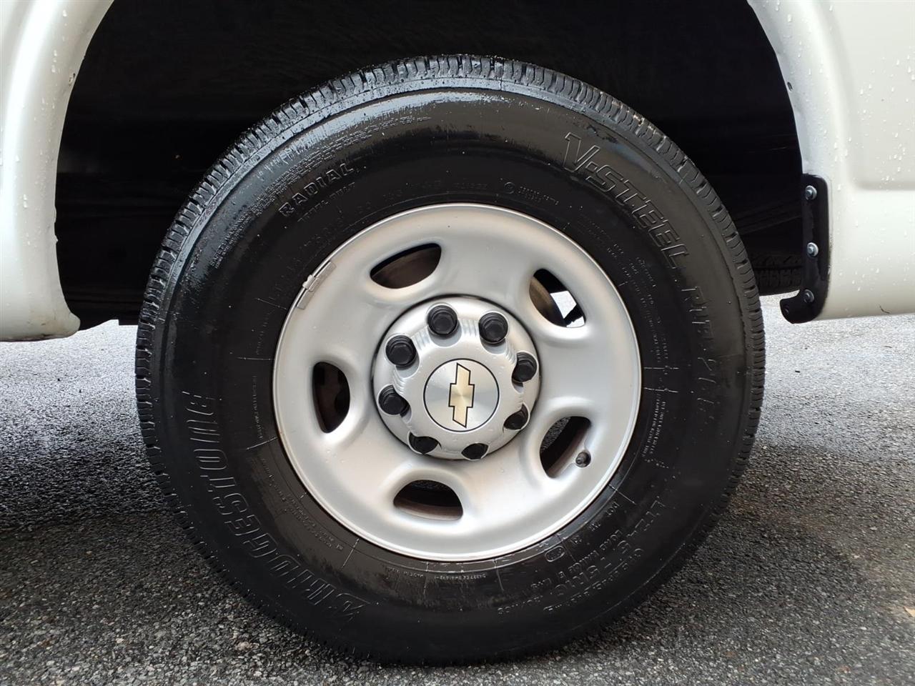 Chevrolet Express Cargo Van RWD 2500 135" 2022