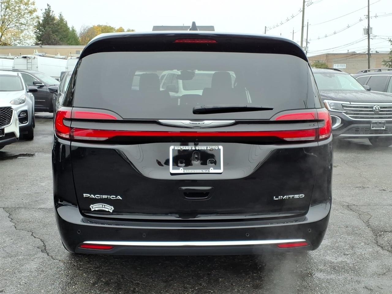 Chrysler Pacifica Limited FWD 2026