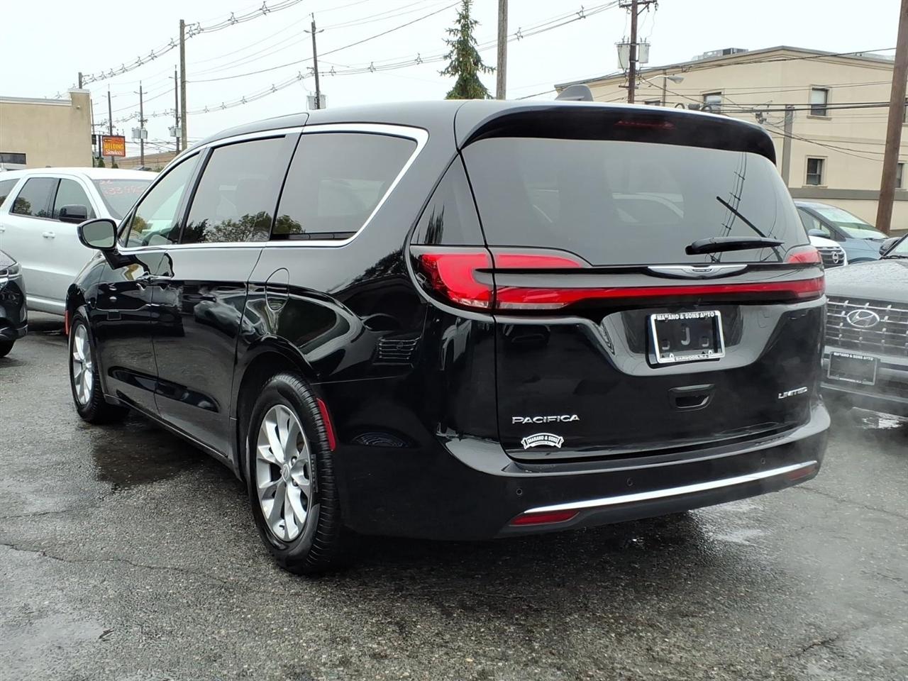 Chrysler Pacifica Limited FWD 2026