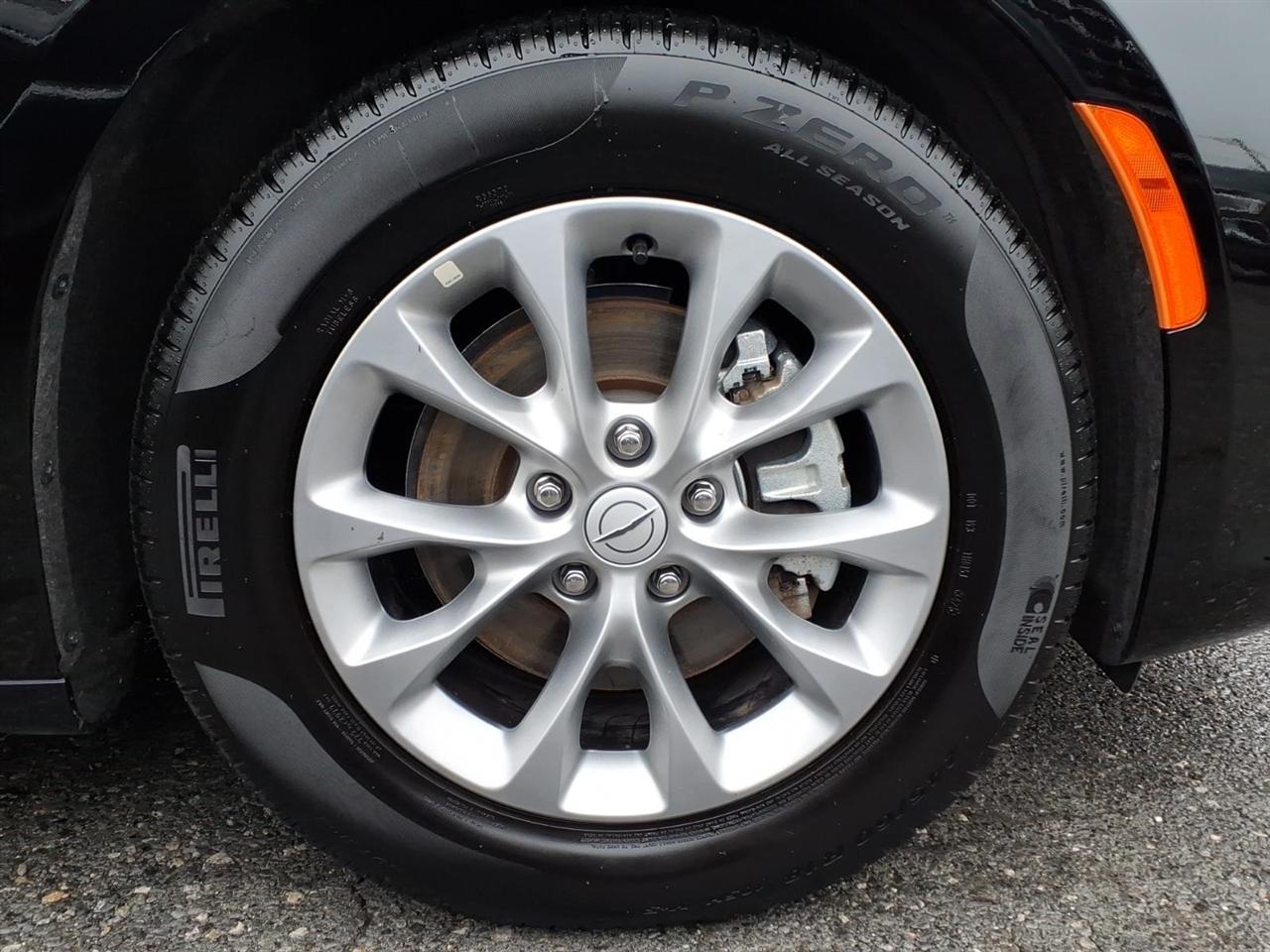 Chrysler Pacifica Limited FWD 2026