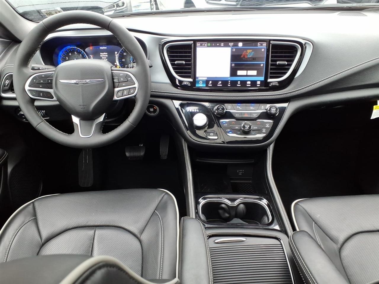 Chrysler Pacifica Limited FWD 2026