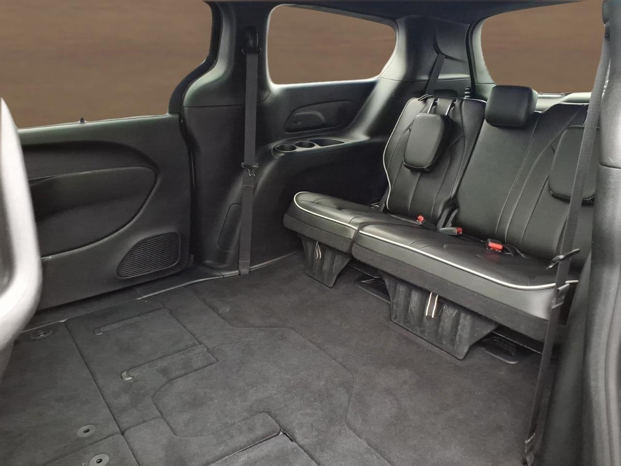 Chrysler Pacifica Limited FWD 2026