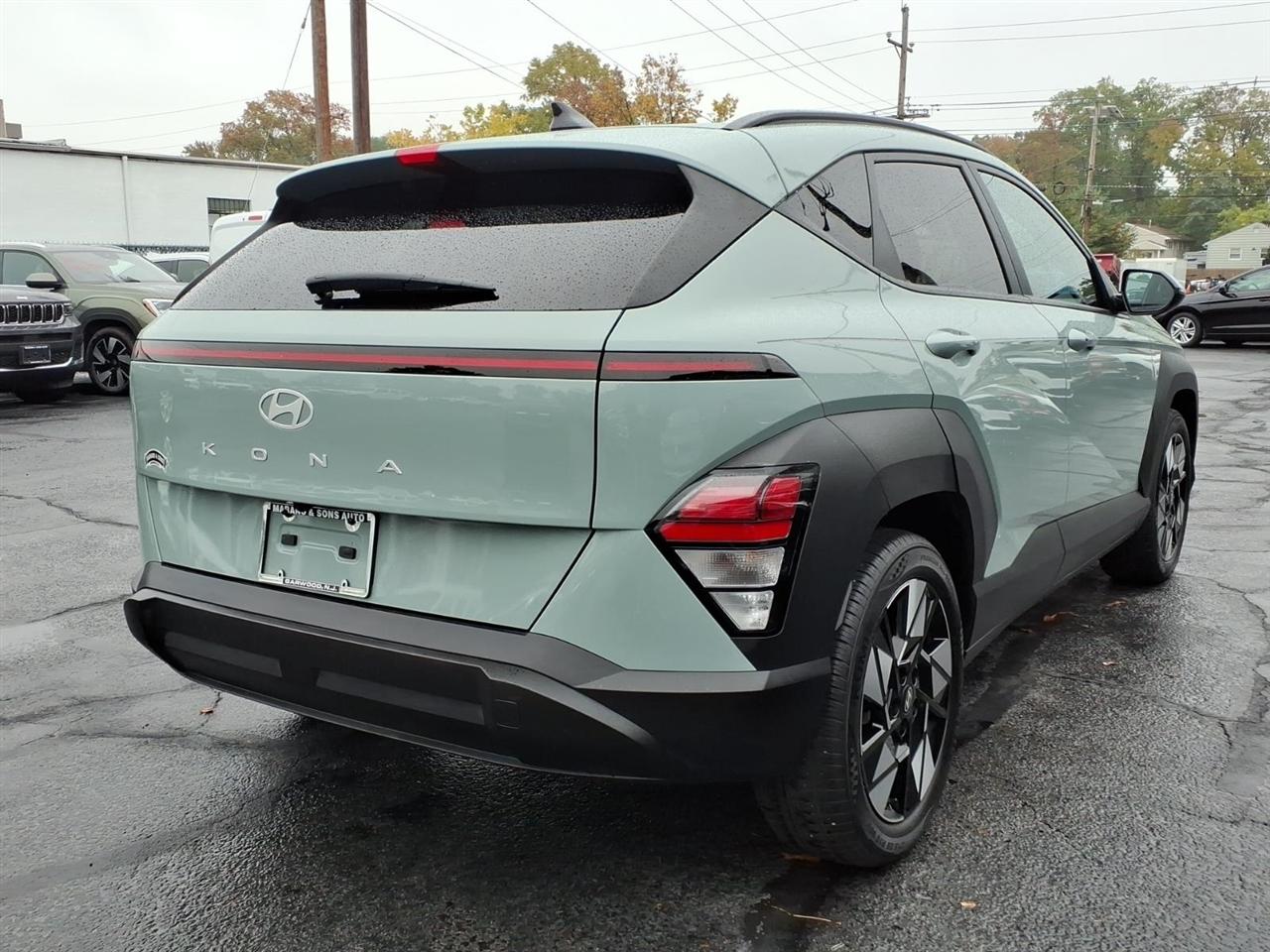 Hyundai Kona SEL FWD 2025