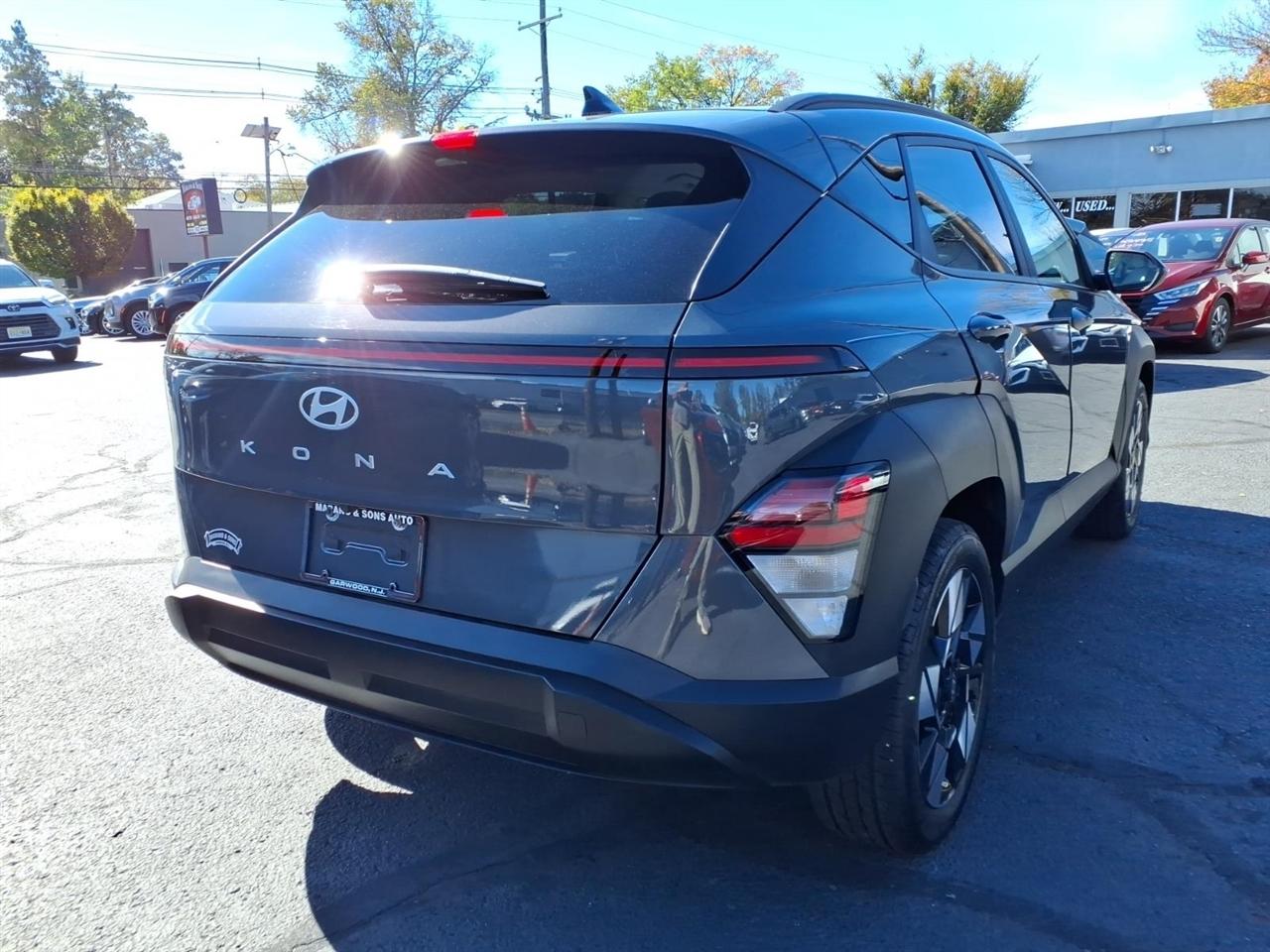 Hyundai Kona SEL FWD 2025