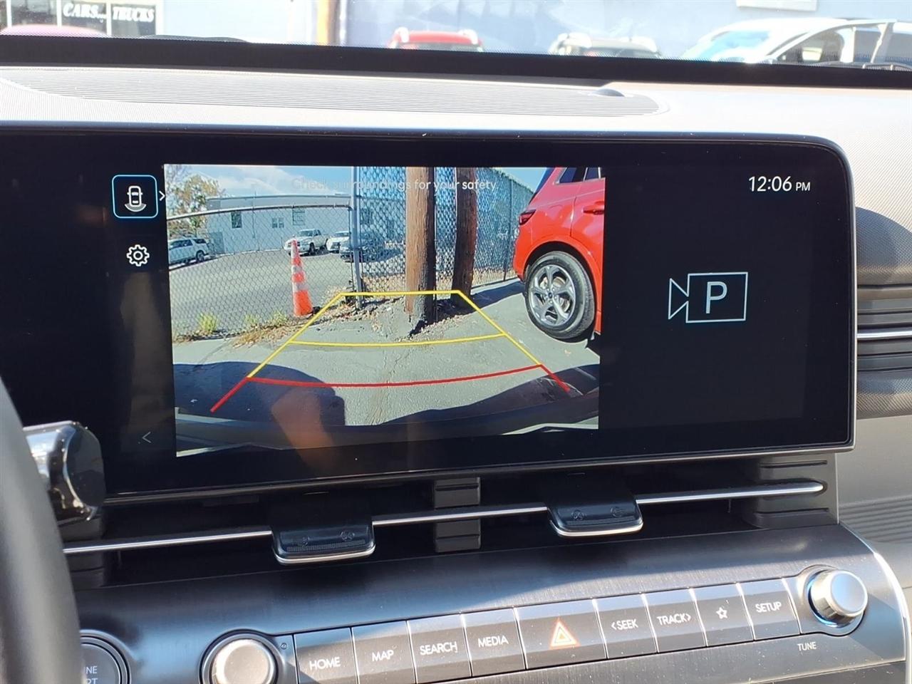 Hyundai Kona SEL FWD 2025