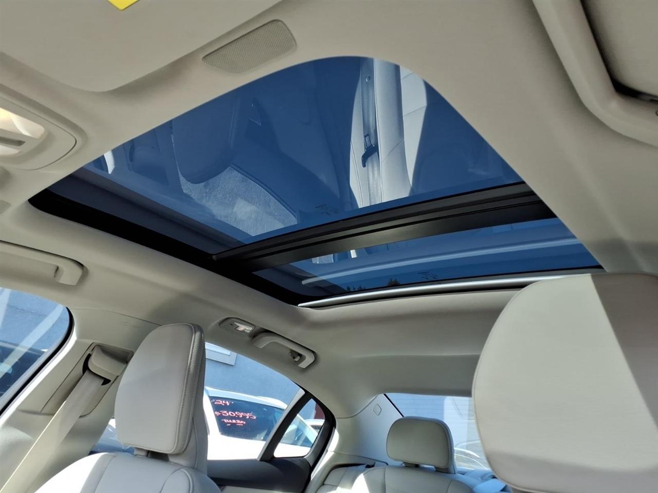Volvo S60 B5 FWD Core Dark Theme 2024