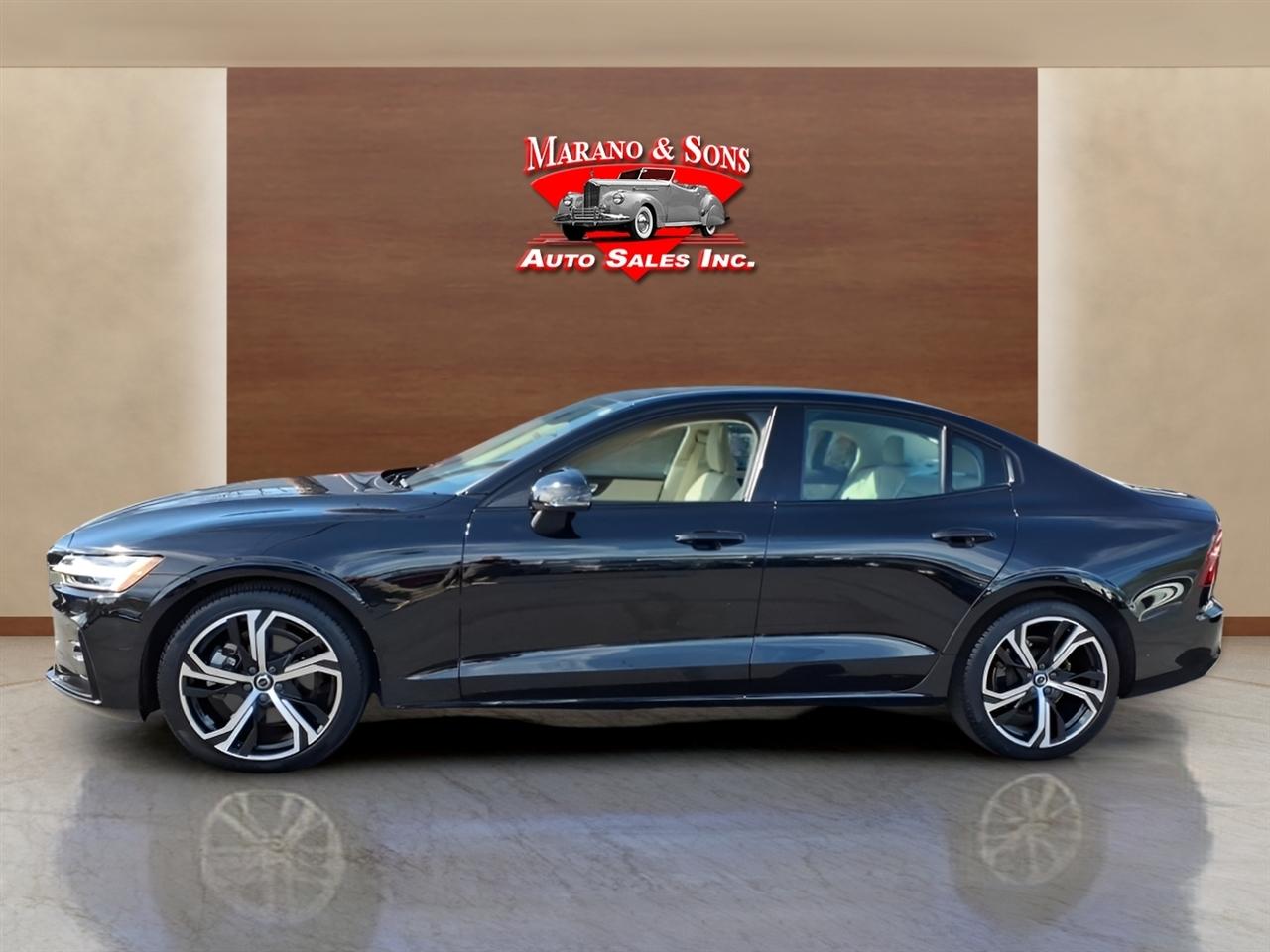 Volvo S60 B5 FWD Core Dark Theme 2024