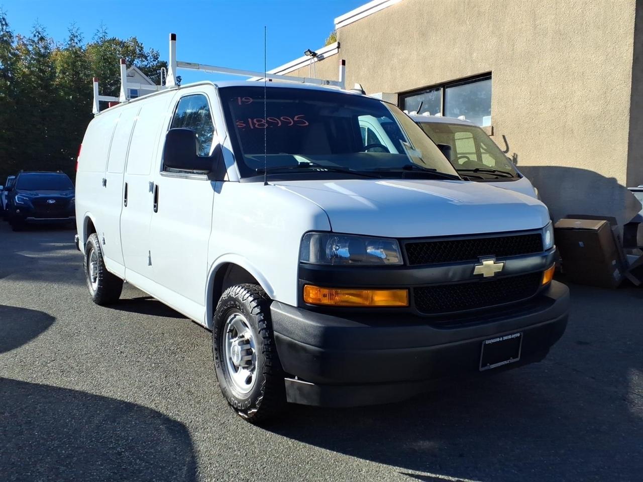 Chevrolet Express Cargo Van RWD 2500 135" 2019