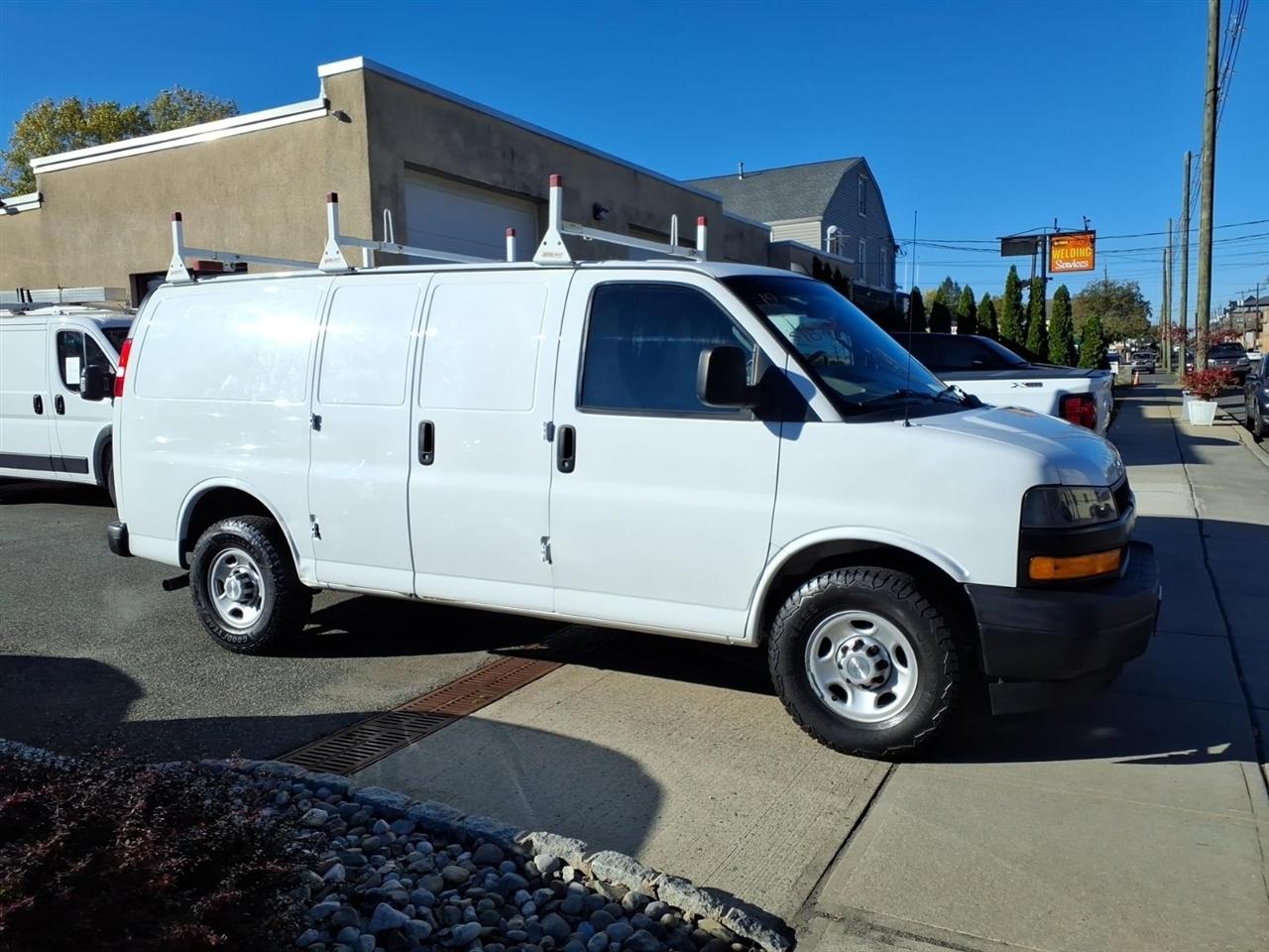 Chevrolet Express Cargo Van RWD 2500 135" 2019