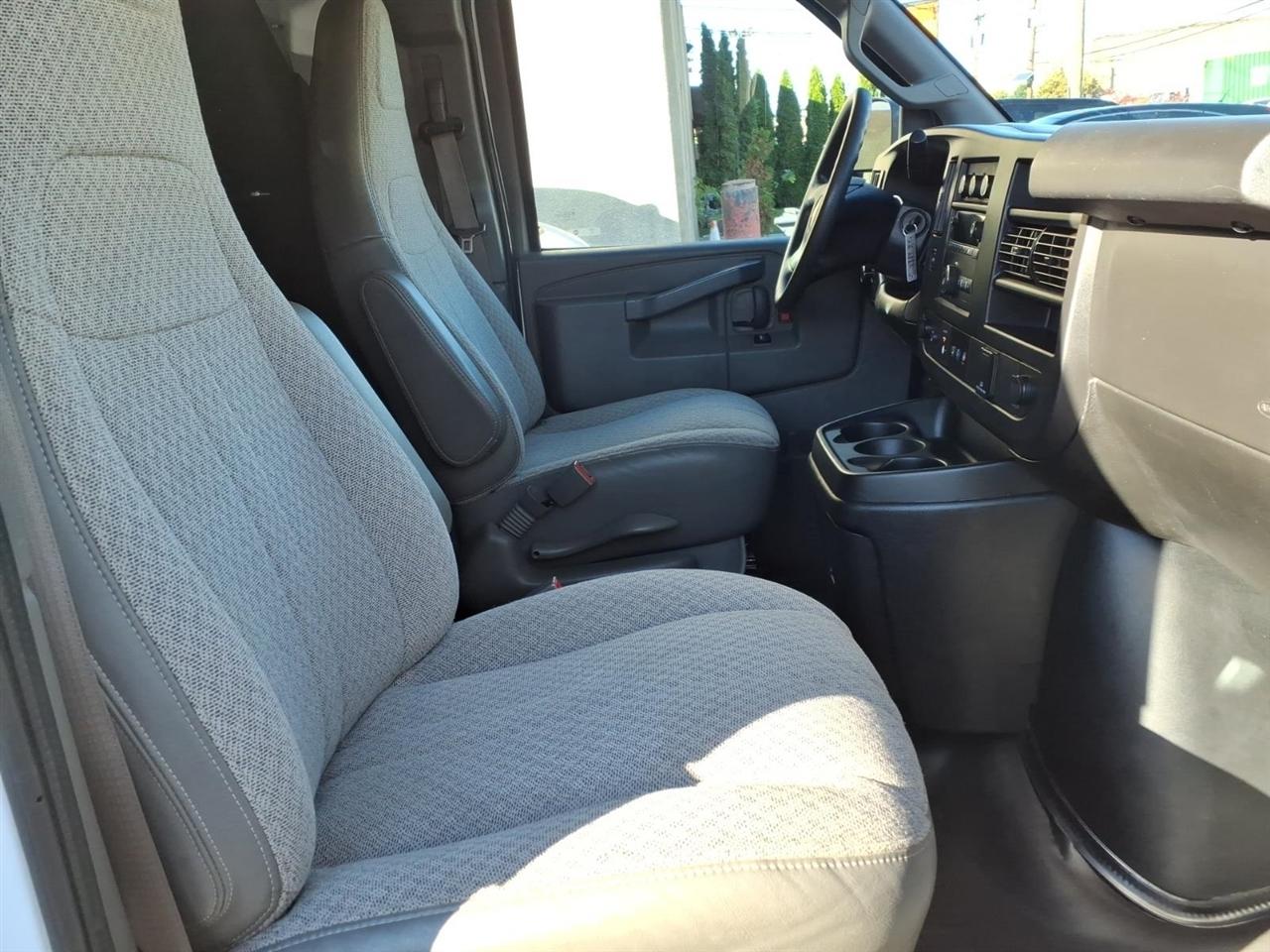 Chevrolet Express Cargo Van RWD 2500 135" 2019