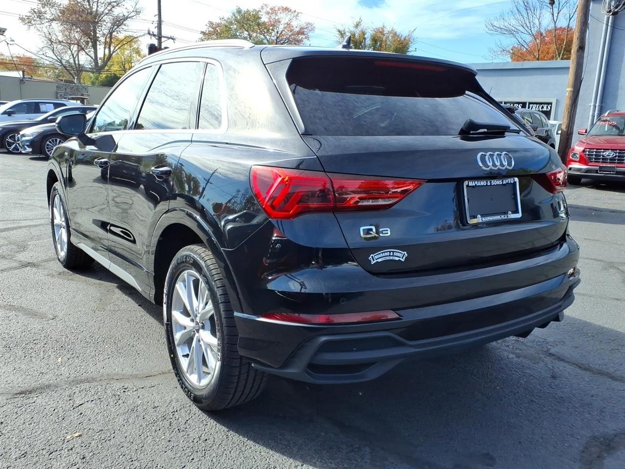 Audi Q3 S line Premium 45 TFSI quattro 2025