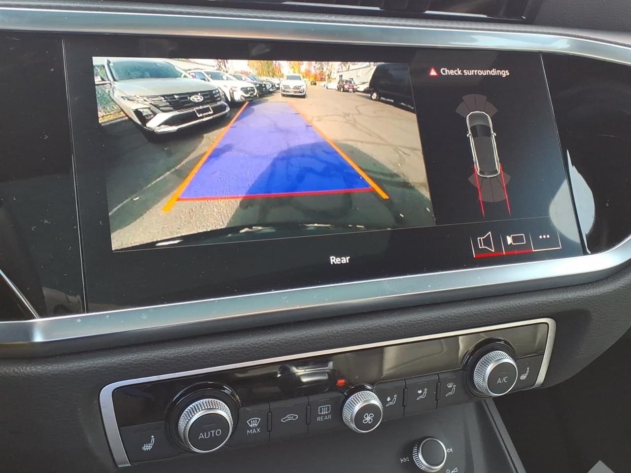 Audi Q3 S line Premium 45 TFSI quattro 2025