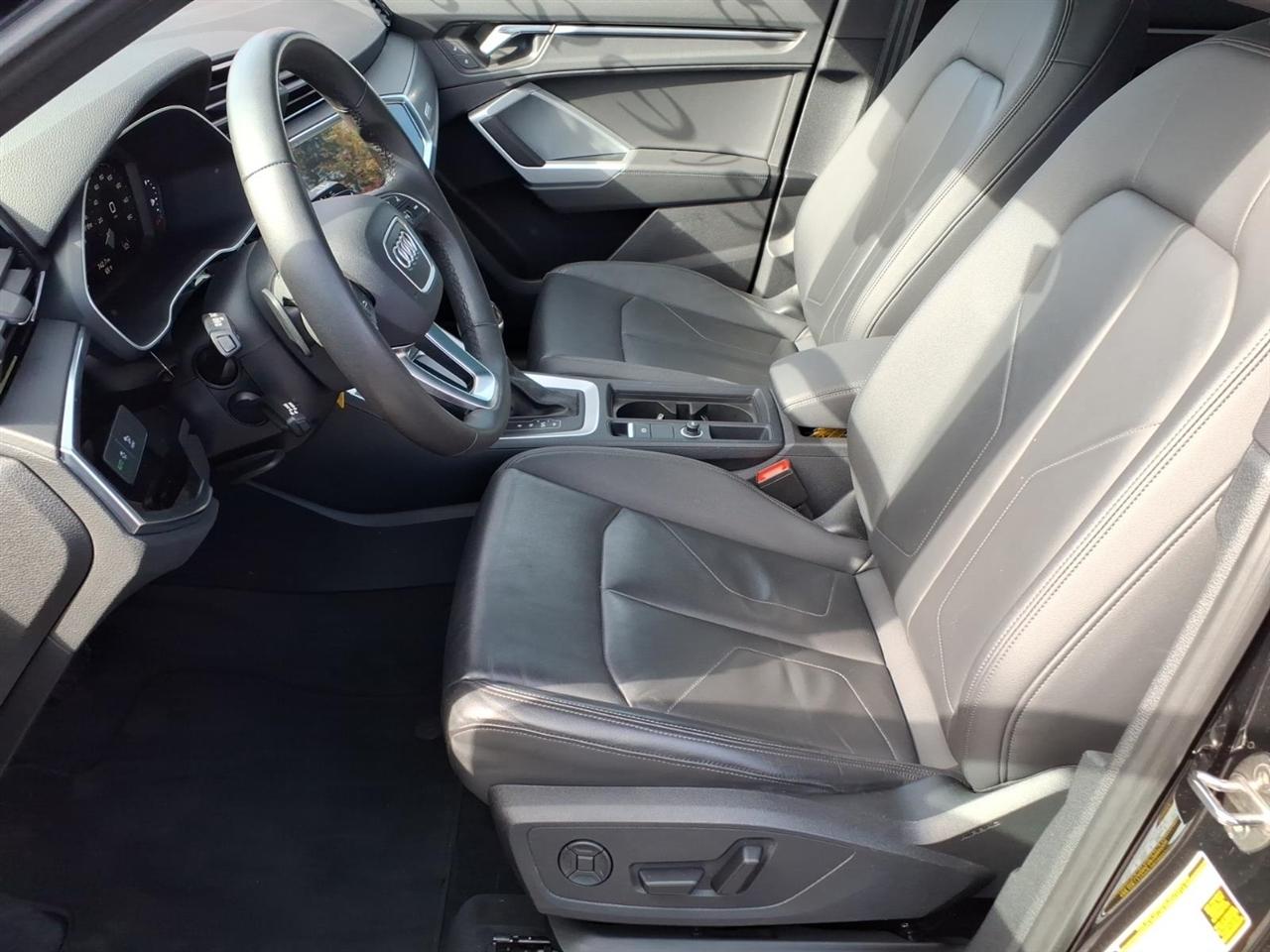 Audi Q3 S line Premium 45 TFSI quattro 2025