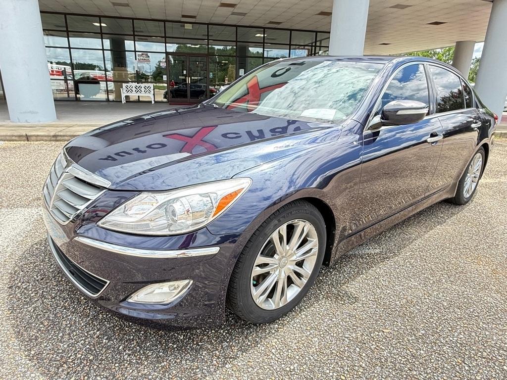 Hyundai Genesis 4dr Sdn V6 3.8L 2012