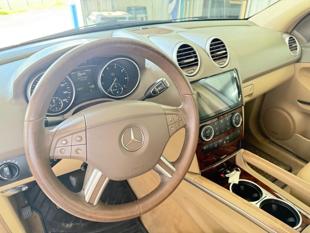 Mercedes-Benz M-Class 4MATIC 4dr 5.5L 2008