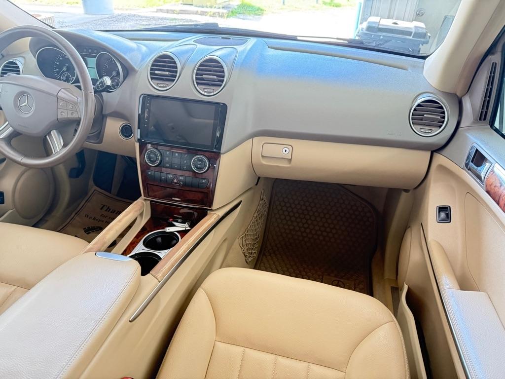 Mercedes-Benz M-Class 4MATIC 4dr 5.5L 2008