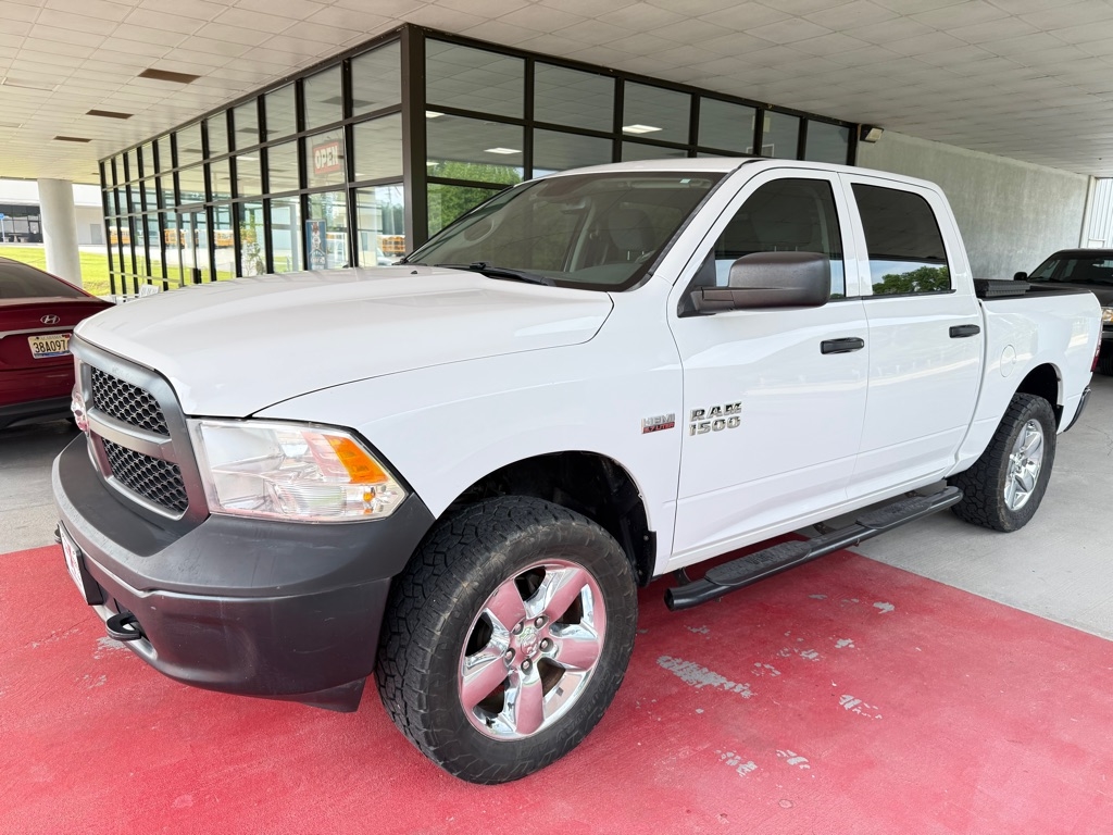RAM 1500 SSV Crew Cab SWB 4WD 2016 RAM 1500 SSV Crew Cab SWB 4WD 2016