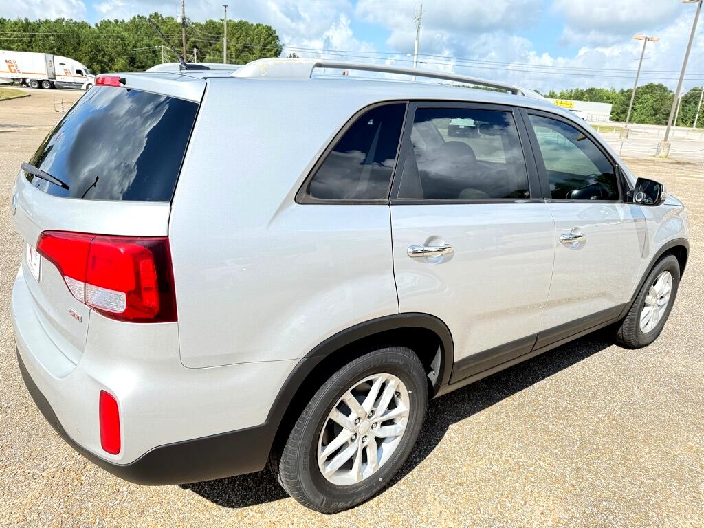 Kia Sorento LX 2WD 2015 Kia Sorento LX 2WD 2015