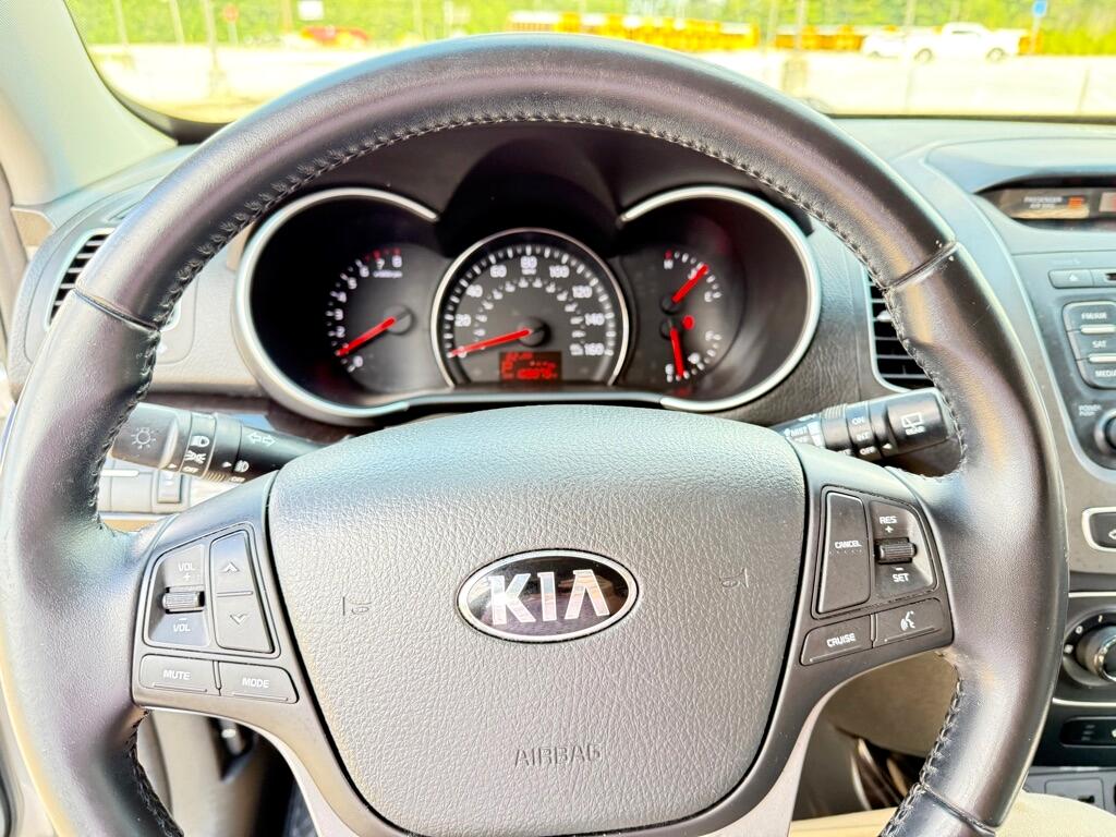 Kia Sorento LX 2WD 2015 Kia Sorento LX 2WD 2015