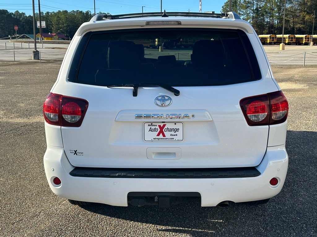 Toyota Sequoia SR5 5.7L 2WD 2019