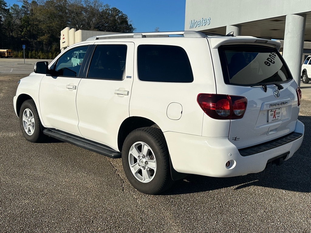 Toyota Sequoia SR5 5.7L 2WD 2019