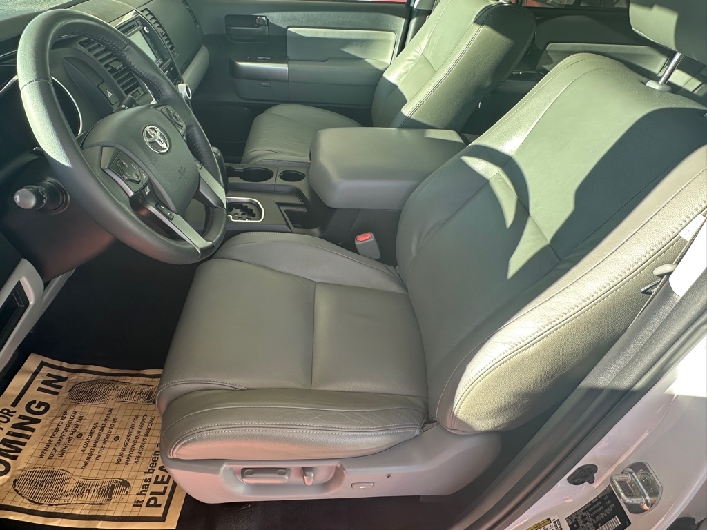 Toyota Sequoia SR5 5.7L 2WD 2019