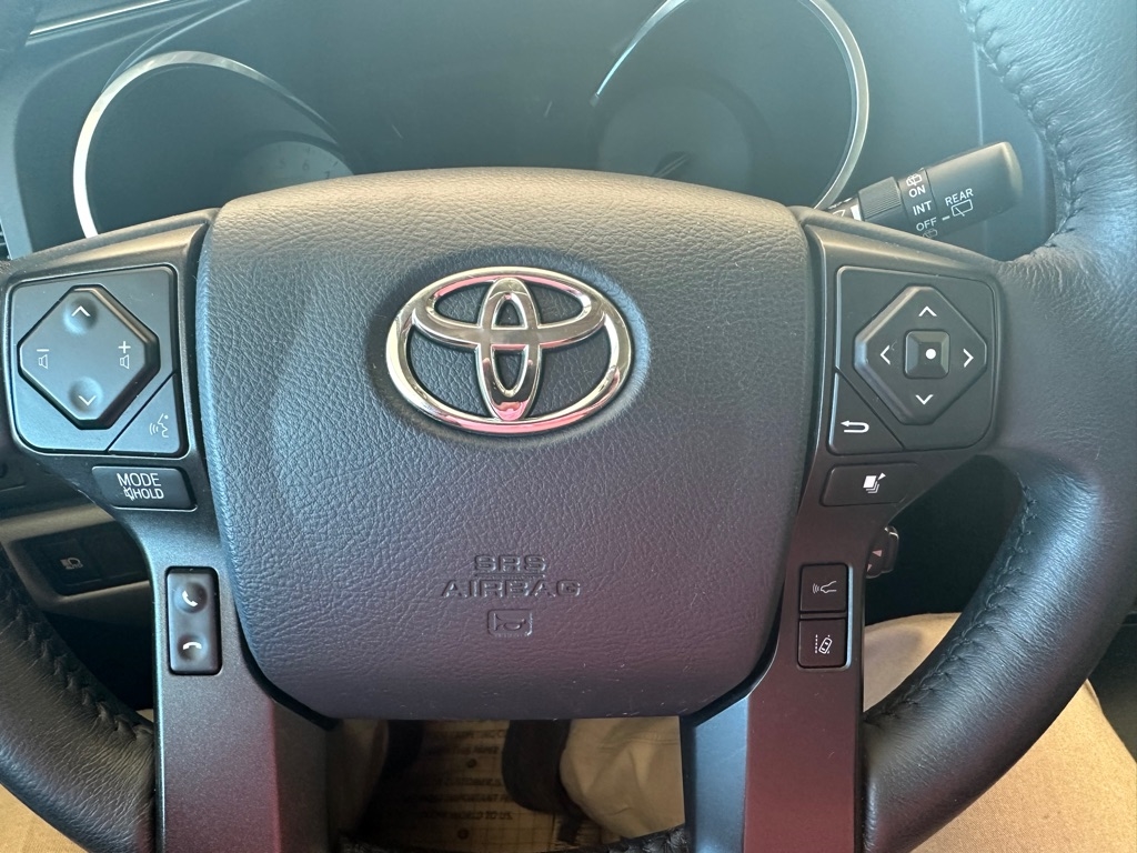Toyota Sequoia SR5 5.7L 2WD 2019