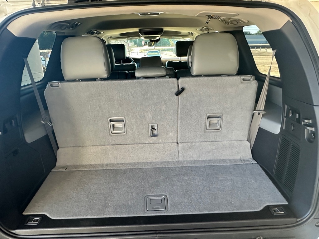 Toyota Sequoia SR5 5.7L 2WD 2019