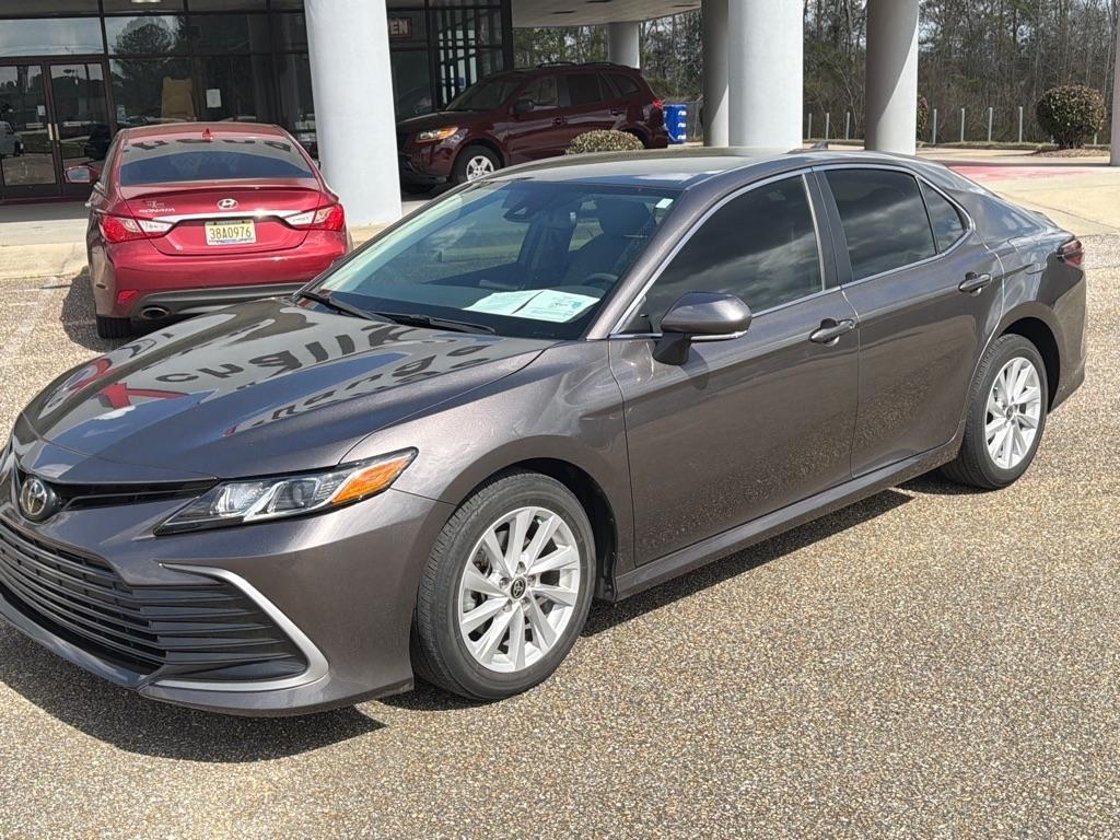 Toyota Camry LE 2022