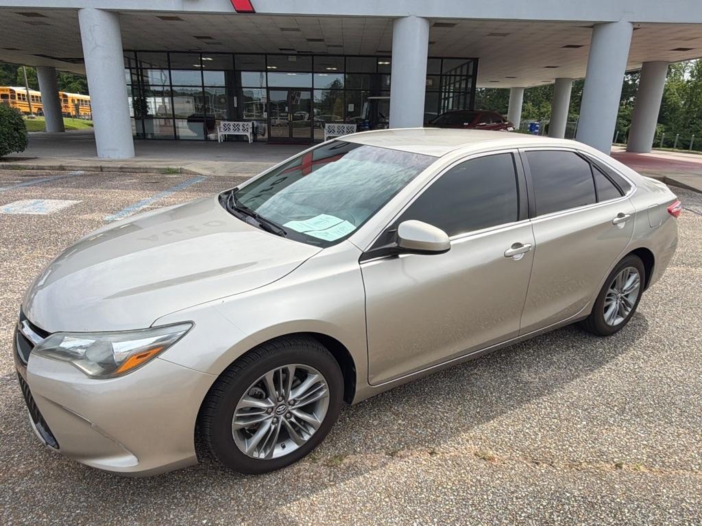 Toyota Camry SE 2017