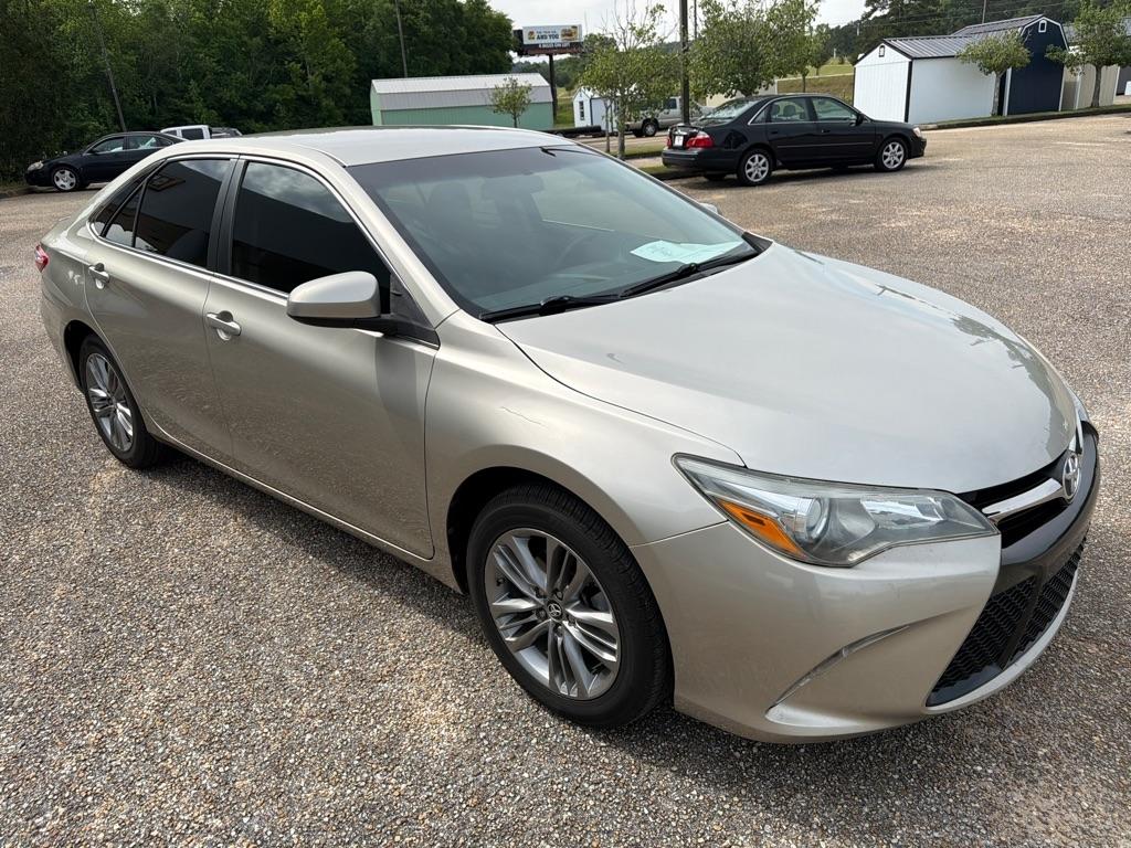 Toyota Camry SE 2017